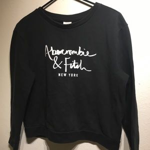 Abercrombie and Fitch black sweatshirt💙
